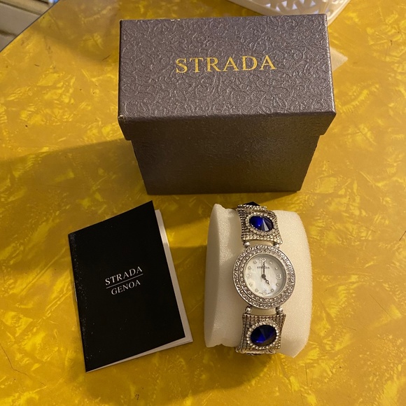 Strada Watch - Picture 1 of 2